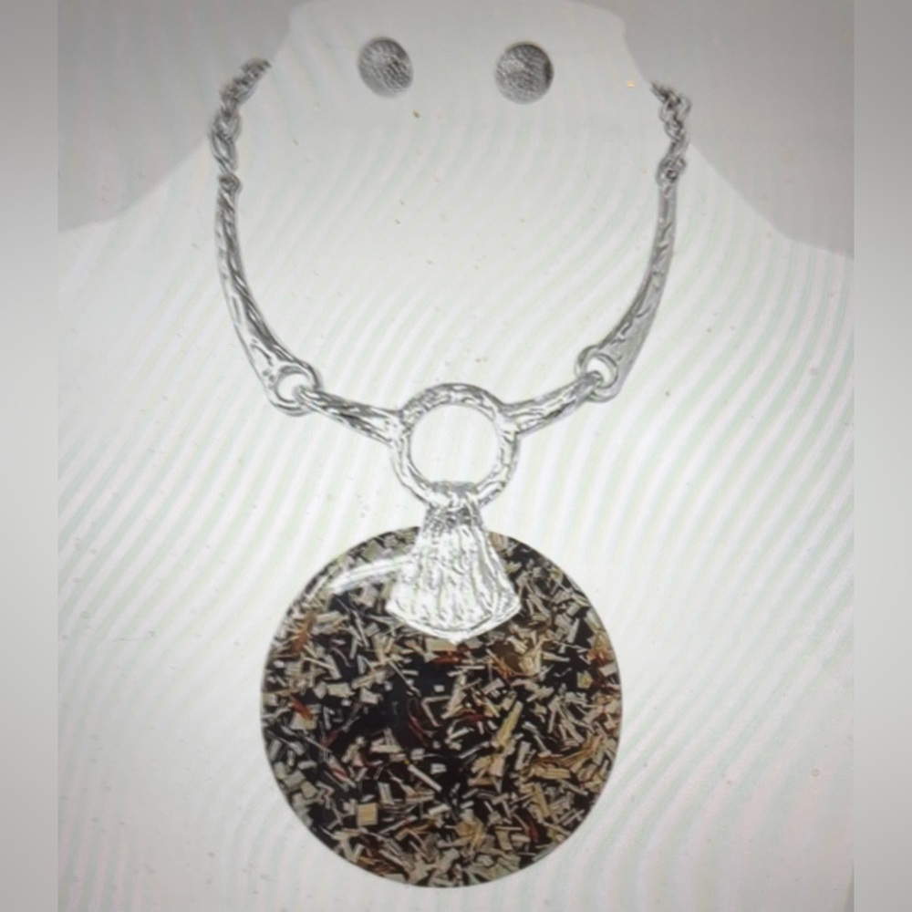 Confetti Round Pendant Necklace & Earrings